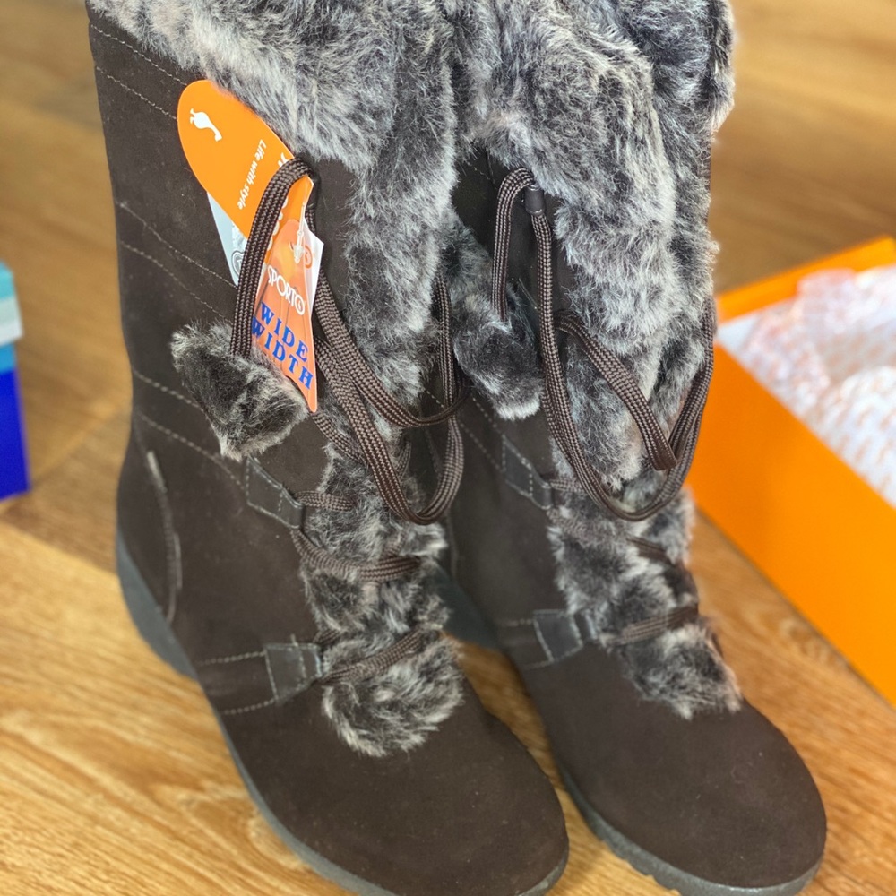 SPORTO NWT BOOTS WITH FUR